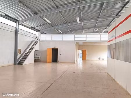 local 584 m² le mans