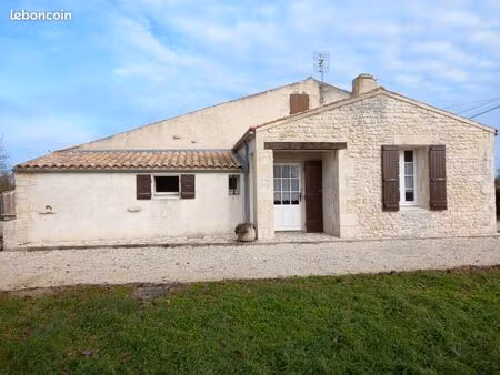 maison style charentais