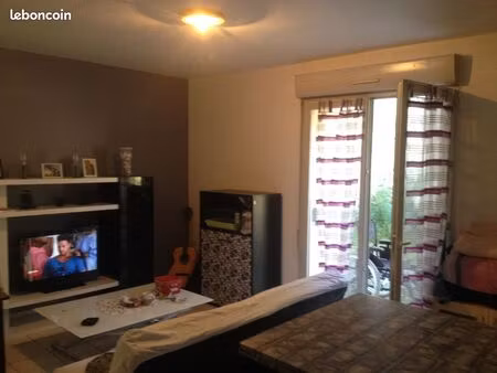 studio cournon meublé