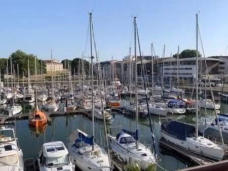 rochefort  appartement sur le port de plaisance