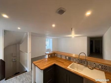 appart t5 loyer 775 sans les charges