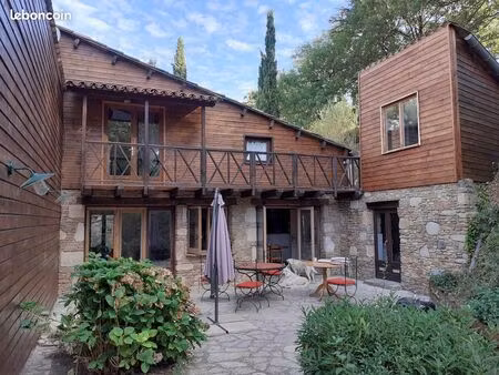 maison sur grand terrain d’1 2 hectares (faugères - 34)