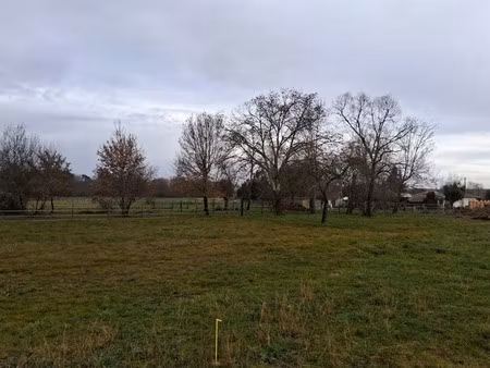 vente terrain 700 m² à la force (24130)  43 997 €