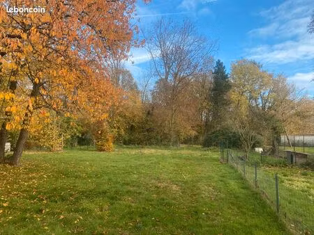 terrain constructible 937m2 mérignies