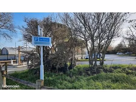 local commercial 300 m² la rochelle