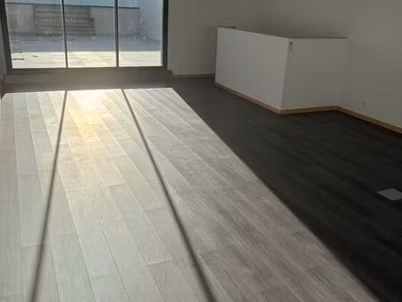 à louer local  commercial