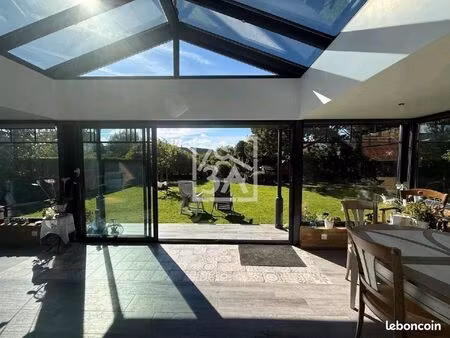 maison 8 pièces 200 m²