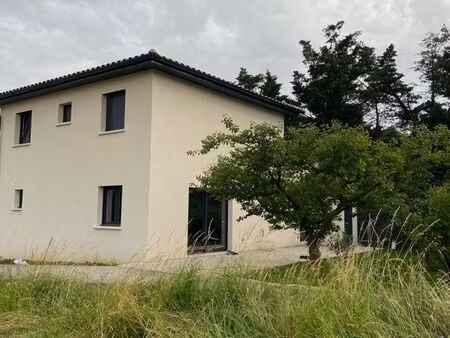 maison sur les hauteurs de vernaison