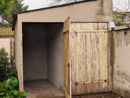 garage moto/scooter sécurisé place ronde montchat lyon 3