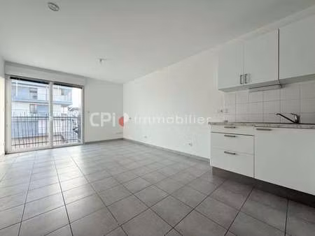 location appartement 3 pièces à saint-jacques-de-la-lande (35136) : à louer 3 pièces / 59m