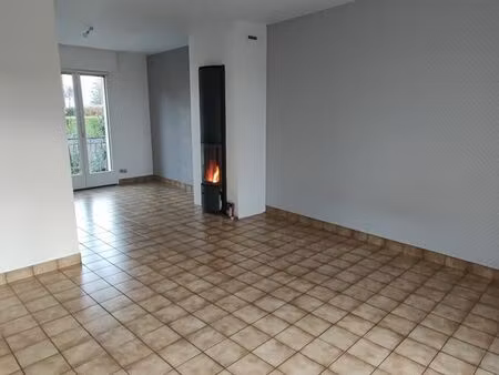 a louer maison t3 à 1km de coëtquidan - guer