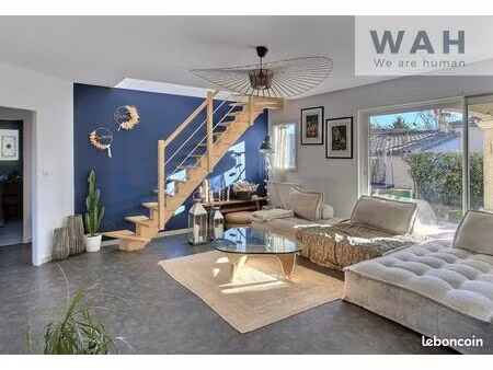 maison 6 pièces 145 m²