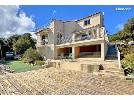 villa 4 pièces 135 m²