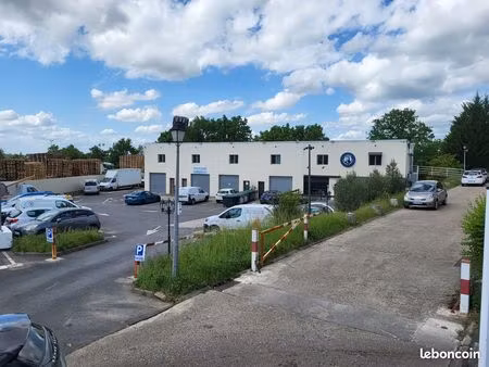 bureaux à partir de 80 m²