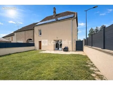 maison 7 pièces 162 m²