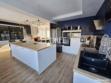 maison 7 pièces 168 m²