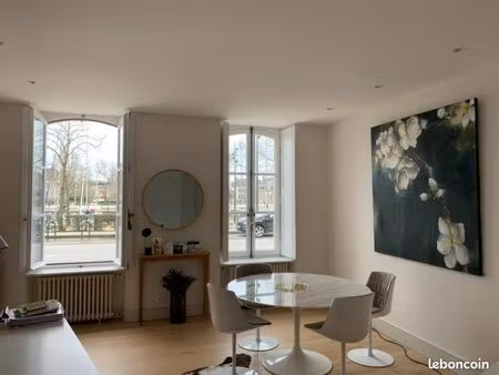 vannes centre  à louer bureaux de 40 m2