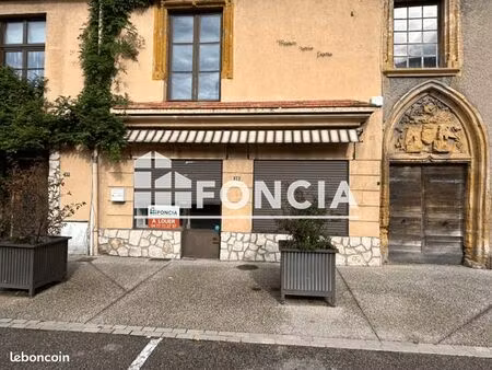 local commercial 55 m²