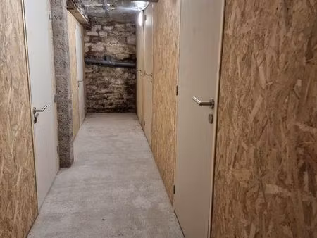 box de stockage / garde meuble