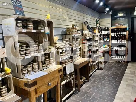 local commercial 93 m²