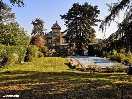 maison de maître vernaison limite charly