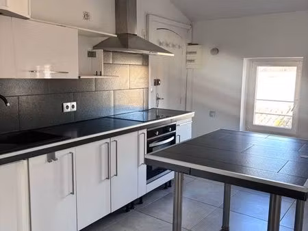 appartement t3 rénové - 47 m2 - agde