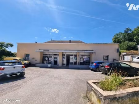 immeuble 252 m² marnay