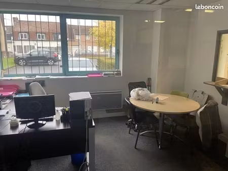 local industriel 954 m²