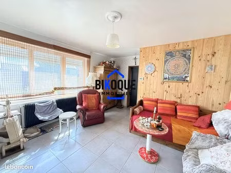 maison 6 pièces 136 m²