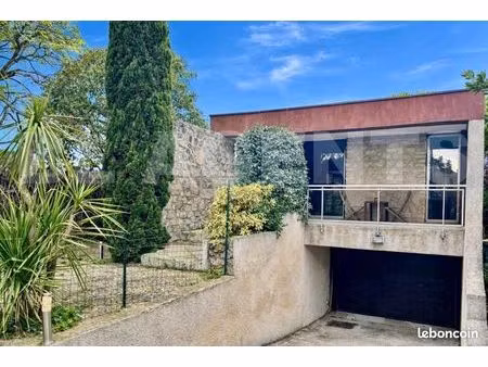 maison 5 pièces 148 m²