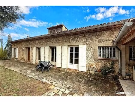 maison 4 pièces 195 m²