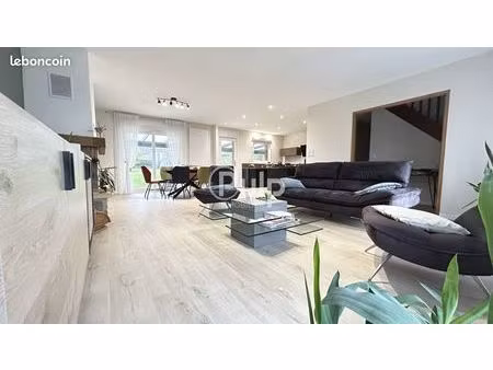 pavillon 6 pièces 135 m²