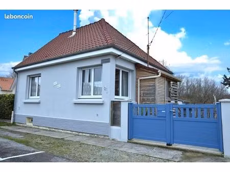 villa 4 pièces 95 m²