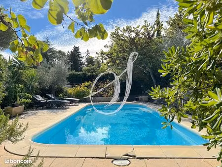 villa 7 pièces 162 m²
