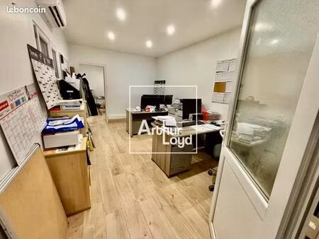 local bureaux 150 m²