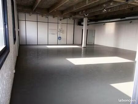 local pro / bureaux 136 m² roubaix – parking gratuit – extension possible