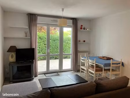 appartement meublé t2 31 m2 + 18m2 de terrasse
