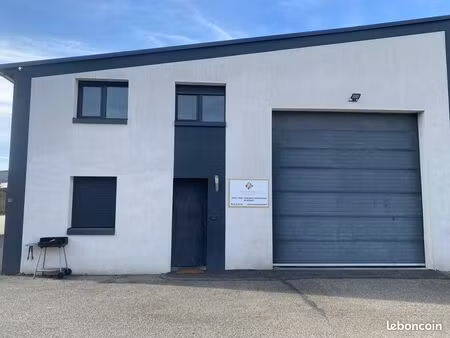 entrepôt 147 m² décines-charpieu