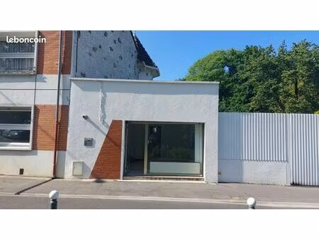 local commercial 47 m²