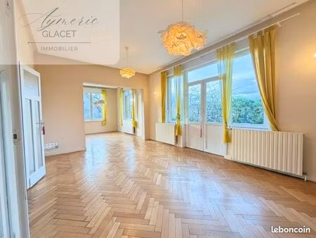 maison 7 pièces 158 m²