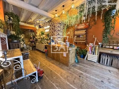 salon de thé 89 m²