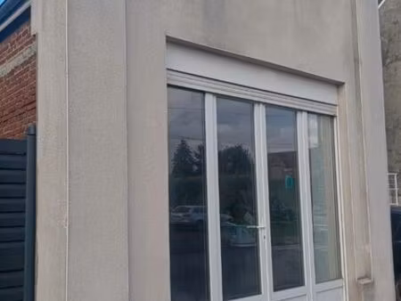 urgent loue local commercial