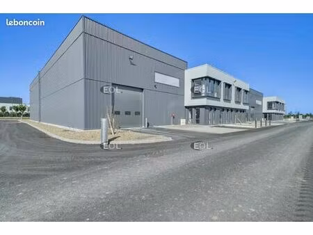 local d'activité 1 088 m²