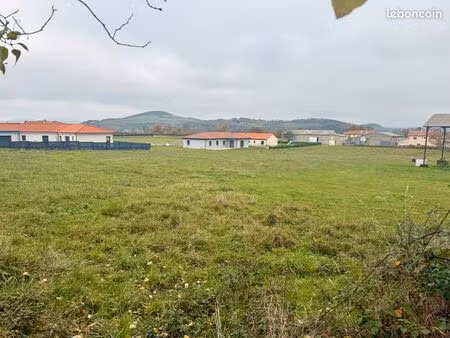 terrains à bâtir viabilisés – saint vidal (lieu-dit grazac)