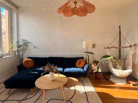 joli appartement à 10 min du centre