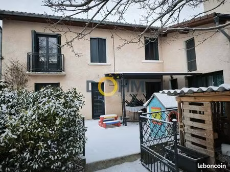 ferme 11 pièces 305 m²