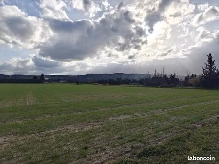 terrain 300 m² montfaucon