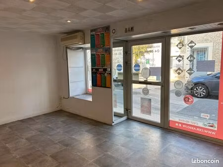 cession de bail commercial idéalement situé en plein centre-ville