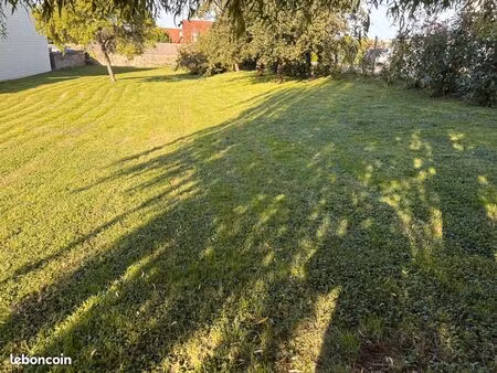 vend terrain à batir