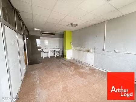 bureaux 128 m²